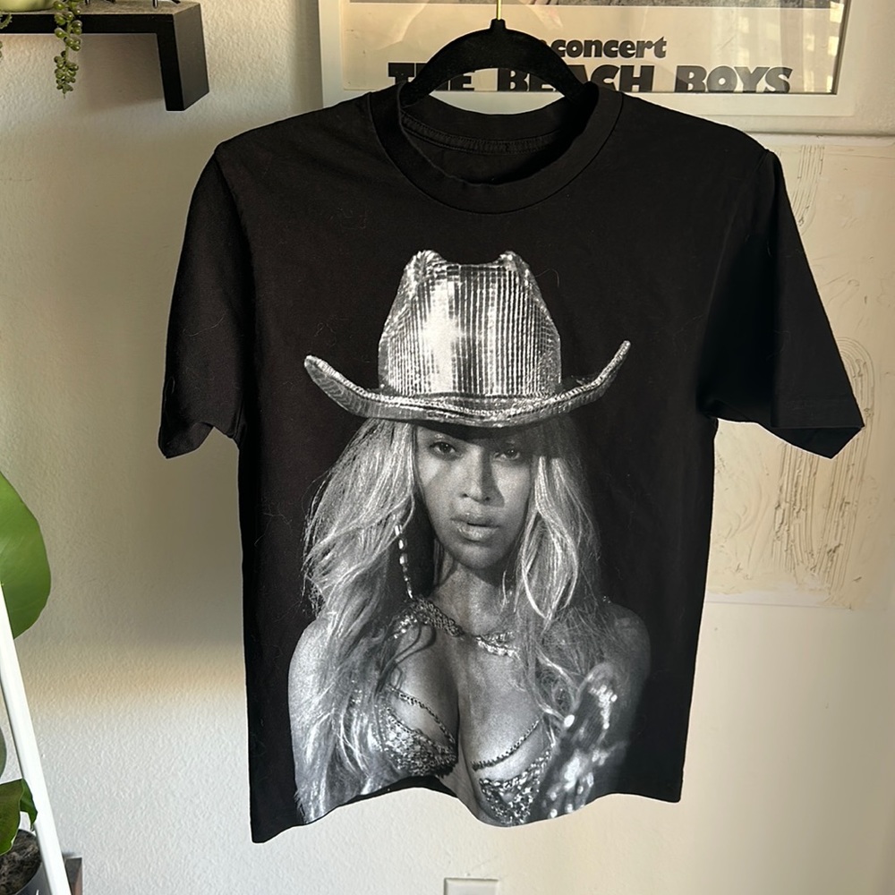 Beyoncé renaissance world tour merch T-shirt. Size small